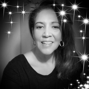 Meet your Posher, Cynthia